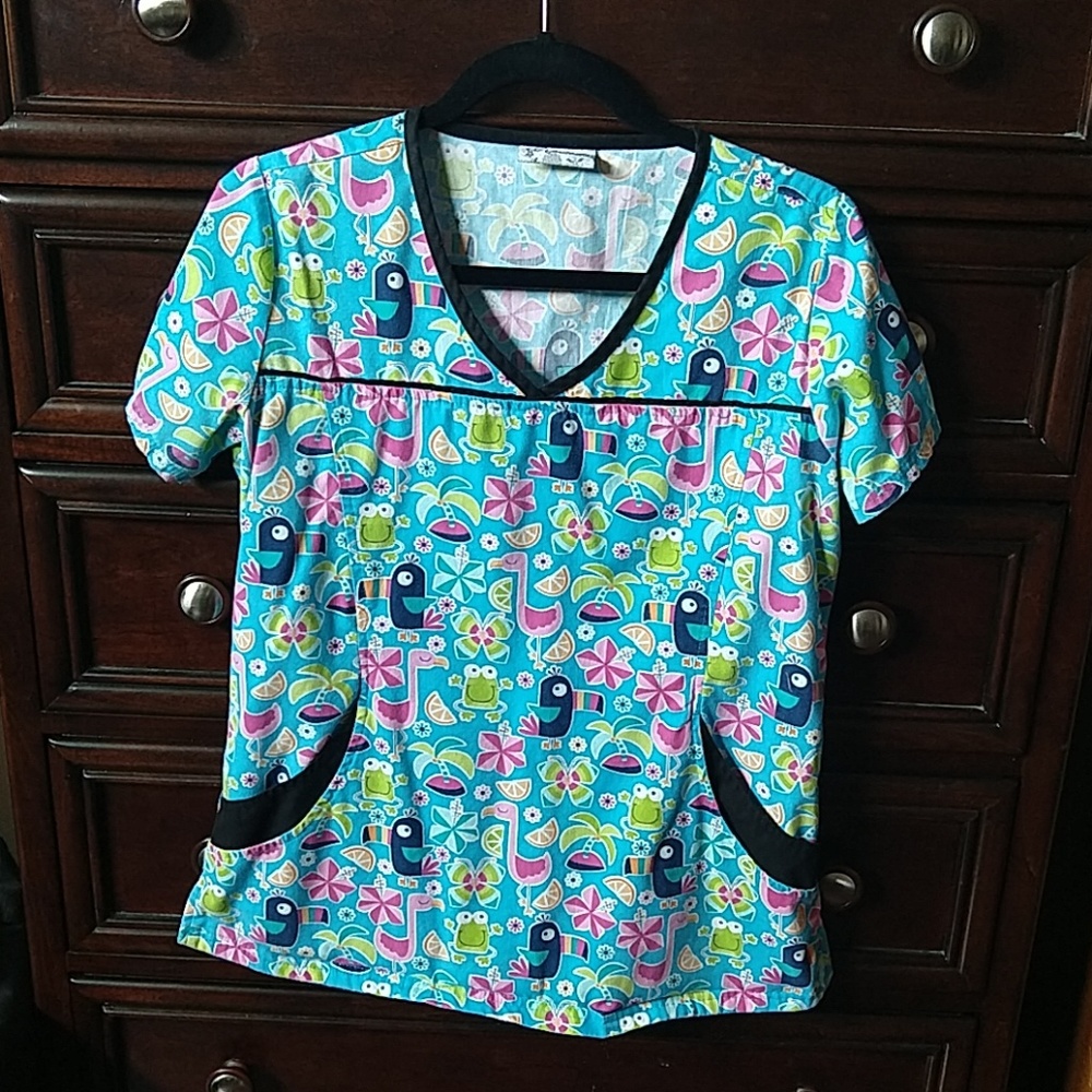 Women's UA Scrubs Medium Tropical animal Scrub top